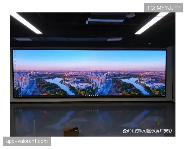 为减少误判,第四官员换人牌升级为高亮电子屏,显示更清晰 为减少误判,第四官员换人牌升级为高亮电子屏,显示更清晰